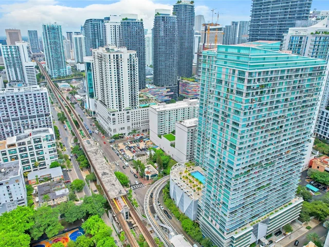 1111 SW 1st Ave, Miami FL 33130