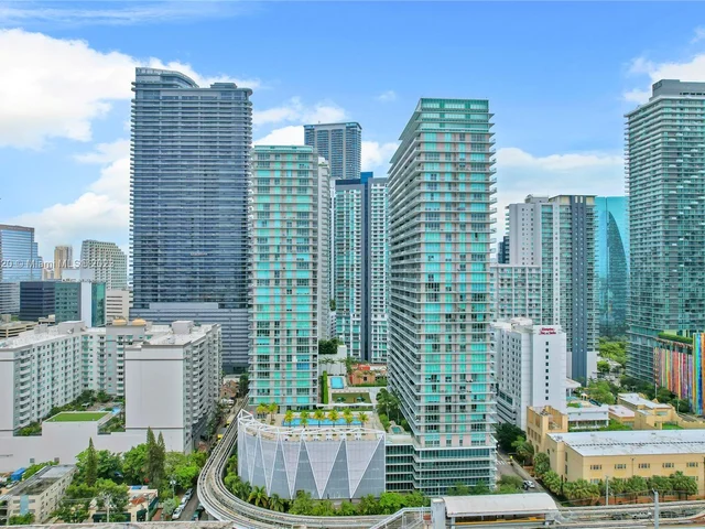 1111 SW 1st Ave, Miami FL 33130