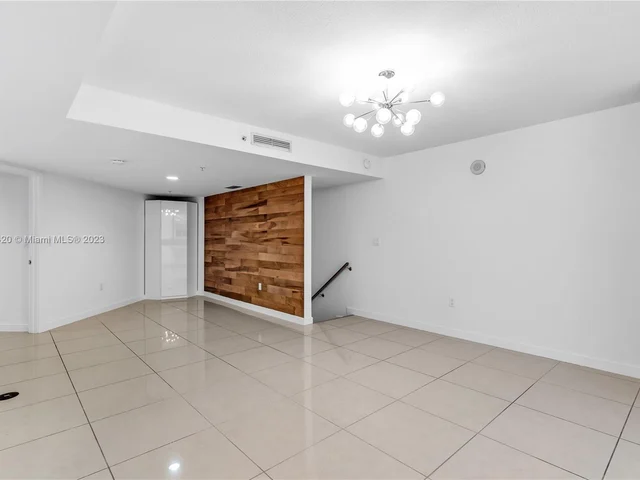 1111 SW 1st Ave, Miami FL 33130