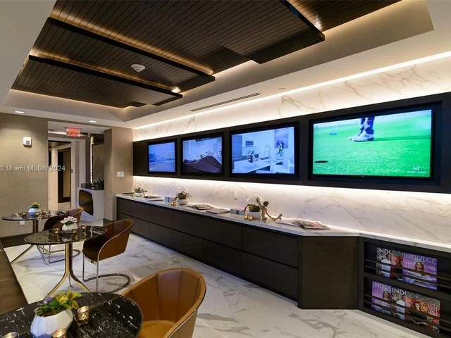 301 Altara Ave # 429, Coral Gables FL 33146