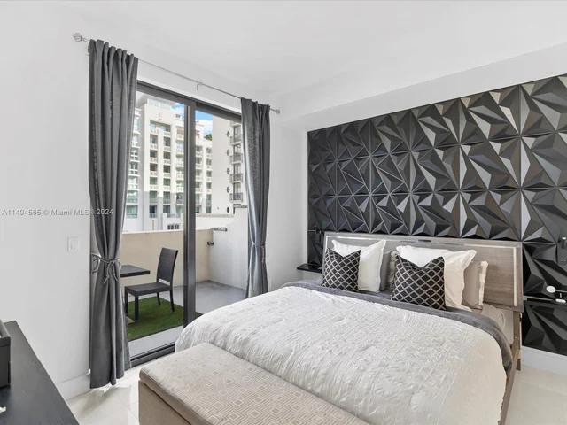 301 Altara Ave # 429, Coral Gables FL 33146