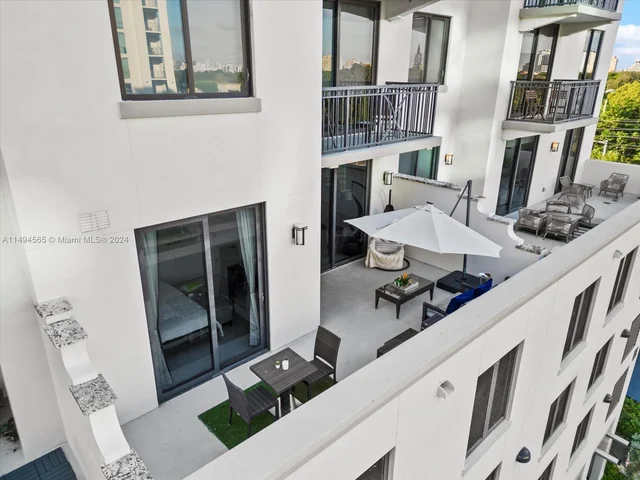 301 Altara Ave # 429, Coral Gables FL 33146