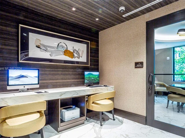 301 Altara Ave # 429, Coral Gables FL 33146