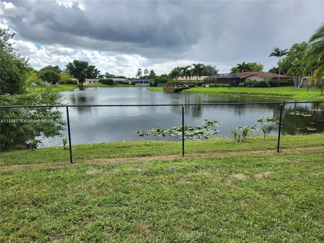 3211 NW 121st Ln, Coral Springs FL 33065