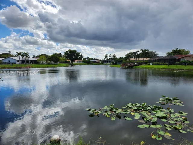 3211 NW 121st Ln, Coral Springs FL 33065