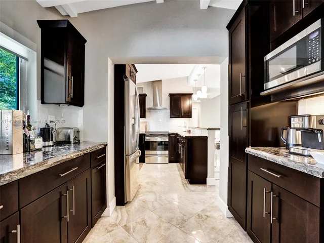 1930 S Hibiscus Dr # 0, North Miami FL 33181