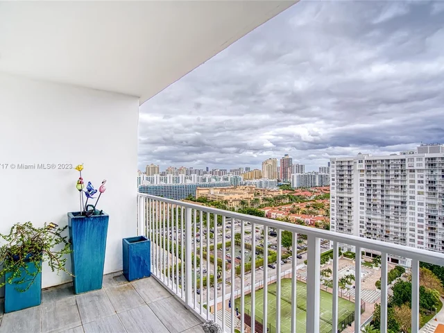 2801 NE 183rd St # 2014W, Aventura FL 33160
