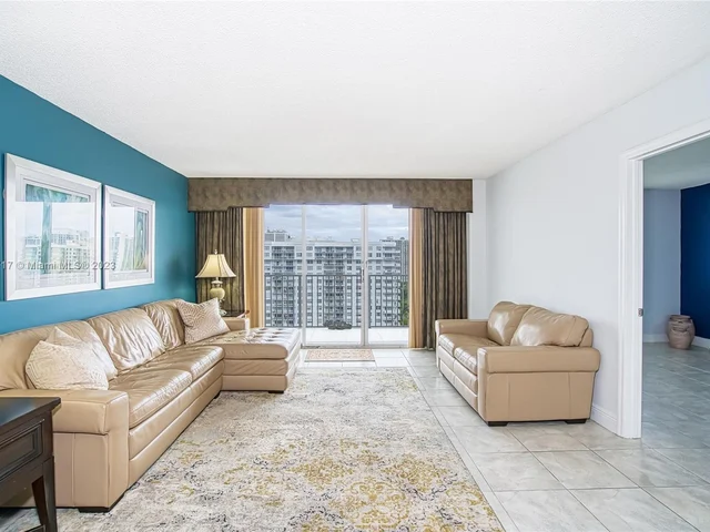 2801 NE 183rd St # 2014W, Aventura FL 33160