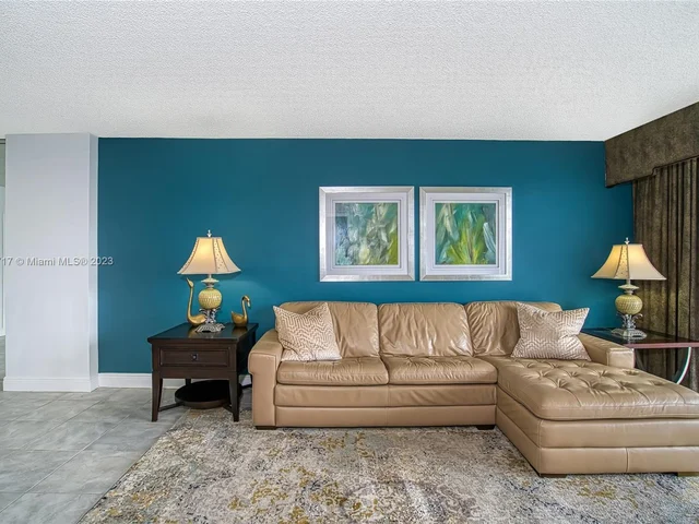 2801 NE 183rd St # 2014W, Aventura FL 33160