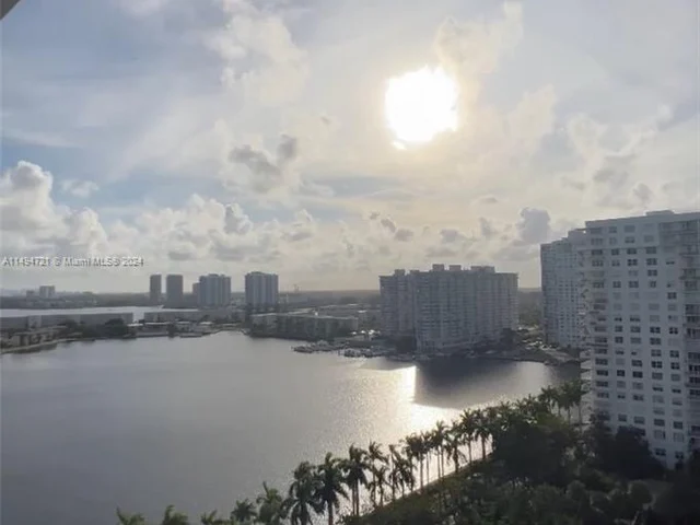 2851 NE 183rd St # 1708E, Aventura FL 33160