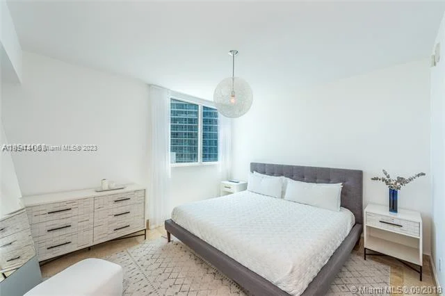 3801 Collins Ave # 1002, Miami Beach FL 33140