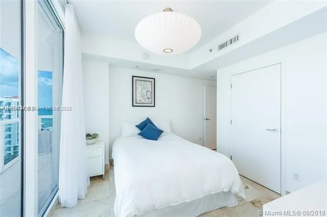 3801 Collins Ave # 1002, Miami Beach FL 33140