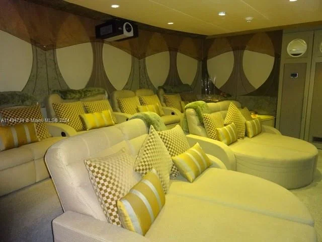 3801 Collins Ave # 1002, Miami Beach FL 33140