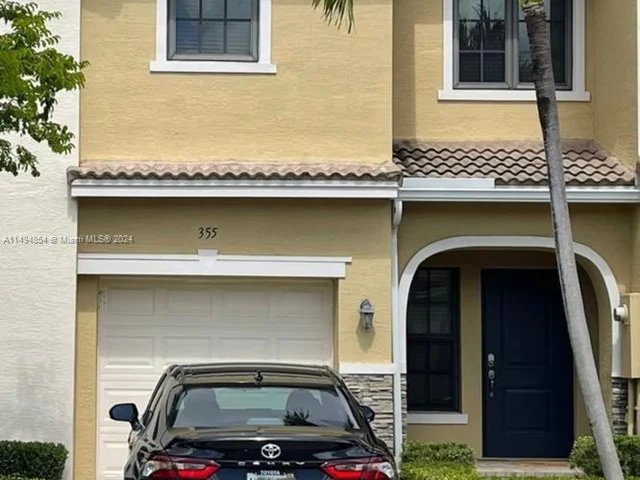 355 NE 194th Ln # 355, Miami FL 33179
