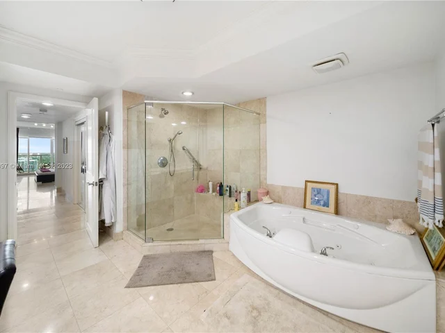 3201 NE 183rd St # 2705, Aventura FL 33160