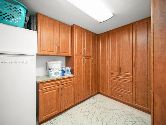 3201 NE 183rd St # 2705, Aventura FL 33160