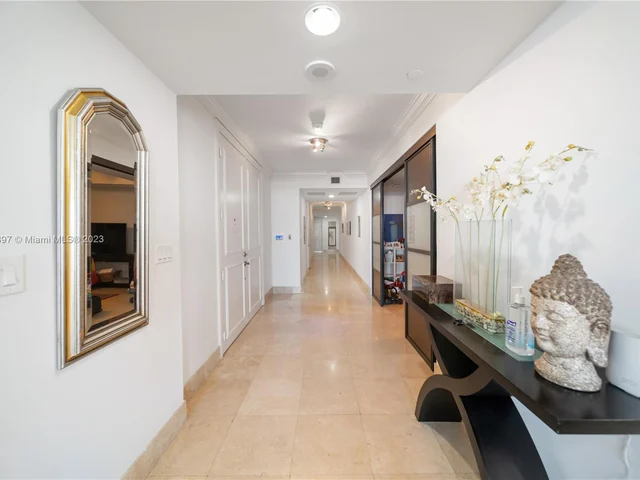 3201 NE 183rd St # 2705, Aventura FL 33160