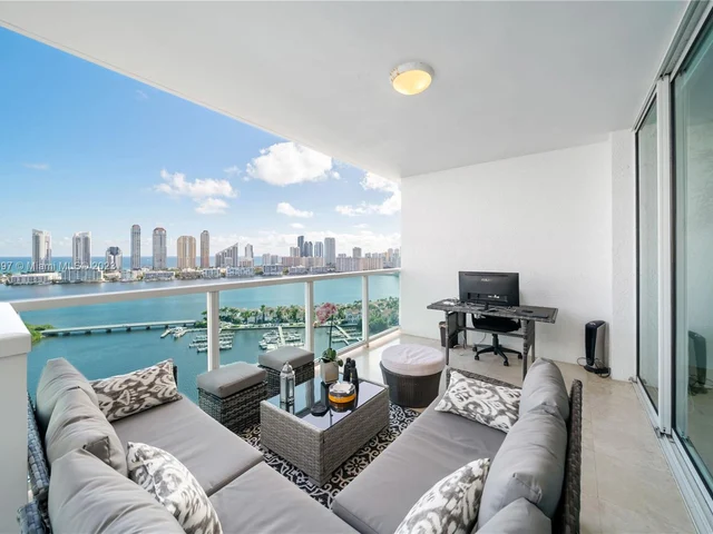 3201 NE 183rd St # 2705, Aventura FL 33160