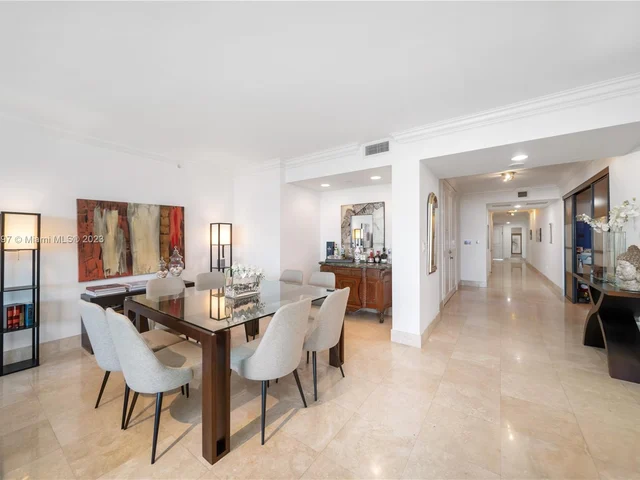 3201 NE 183rd St # 2705, Aventura FL 33160