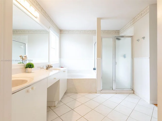 797 Vista Meadows Dr # 797, Weston FL 33327