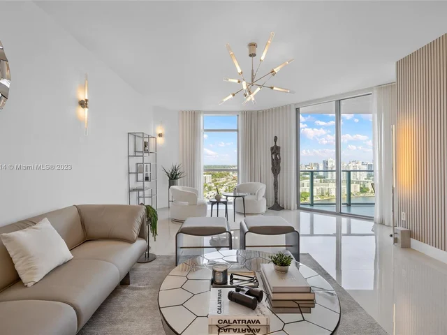 17301 Biscayne Blvd # 2106, North Miami Beach FL 33160