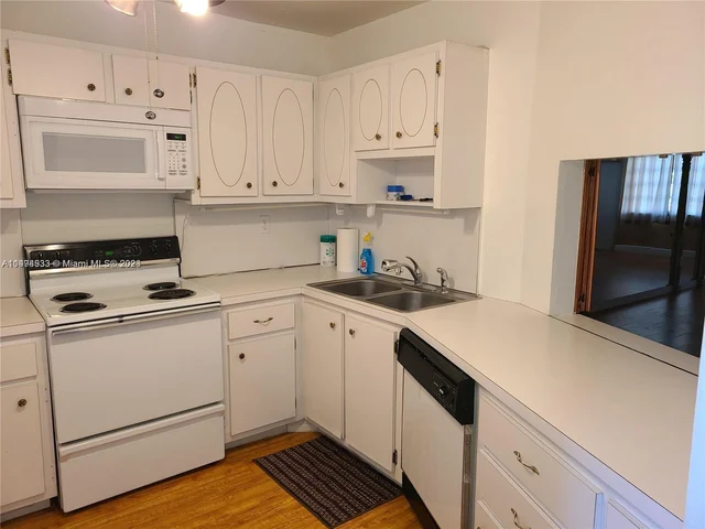 1750 NE 191st St # 1, Miami FL 33179