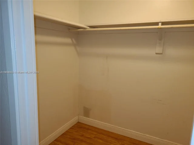 1750 NE 191st St # 1, Miami FL 33179