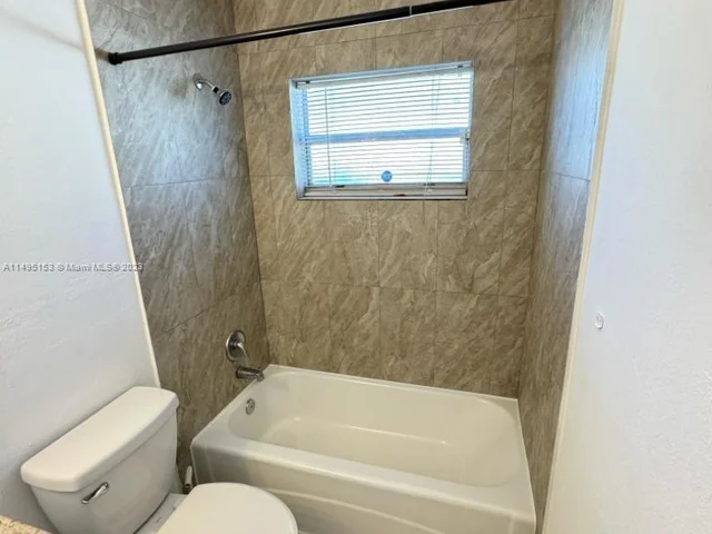 5416 NW 18 # 3M, Lauderhill FL 33313