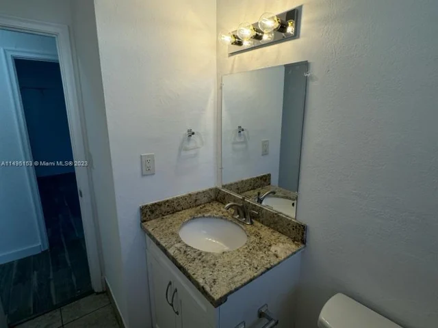 5416 NW 18 # 3M, Lauderhill FL 33313