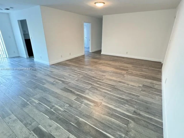 5416 NW 18 # 3M, Lauderhill FL 33313