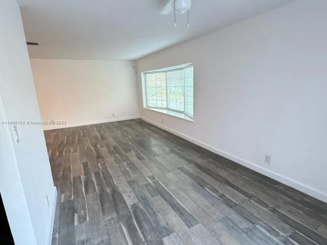 5416 NW 18 # 3M, Lauderhill FL 33313