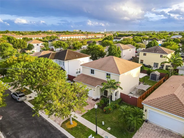 3068 SE 4th Ct, Homestead FL 33033