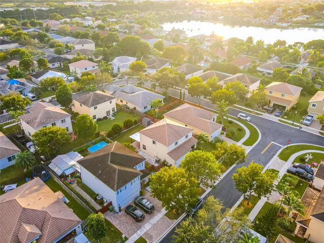 3068 SE 4th Ct, Homestead FL 33033