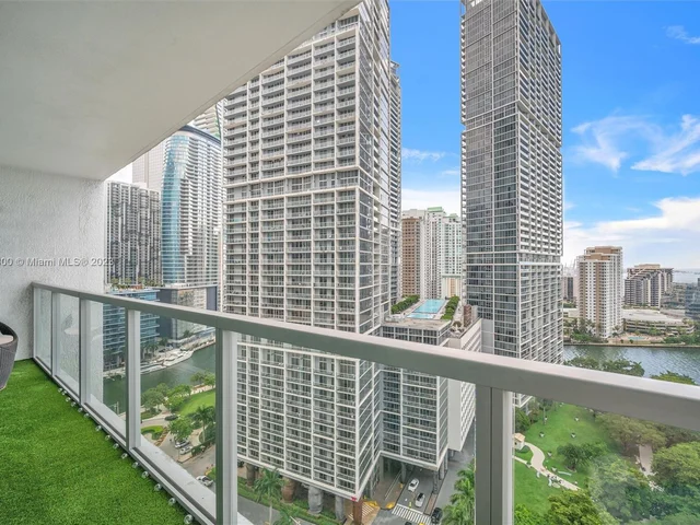 500 Brickell Ave # 2202, Miami FL 33131