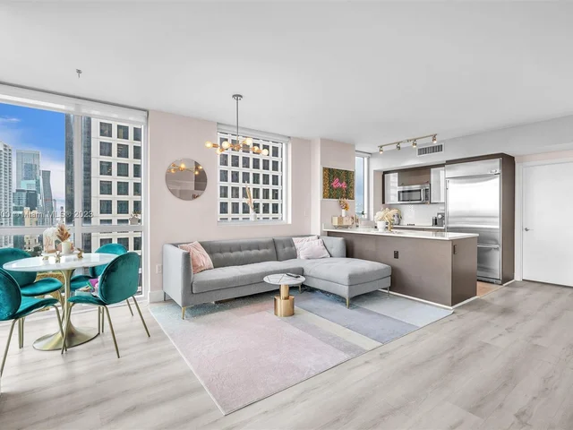 500 Brickell Ave # 2202, Miami FL 33131