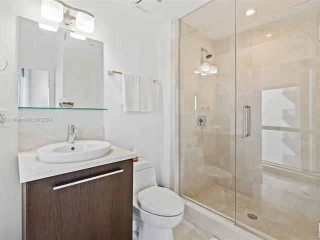 17121 Collins Ave # 2108, Sunny Isles Beach FL 33160