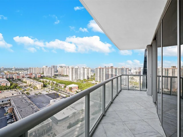 17121 Collins Ave # 2108, Sunny Isles Beach FL 33160