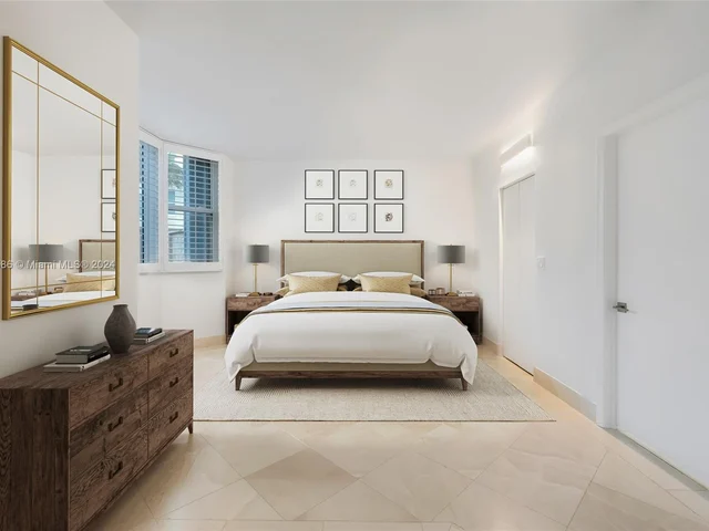 300 S Pointe Dr # 303, Miami Beach FL 33139