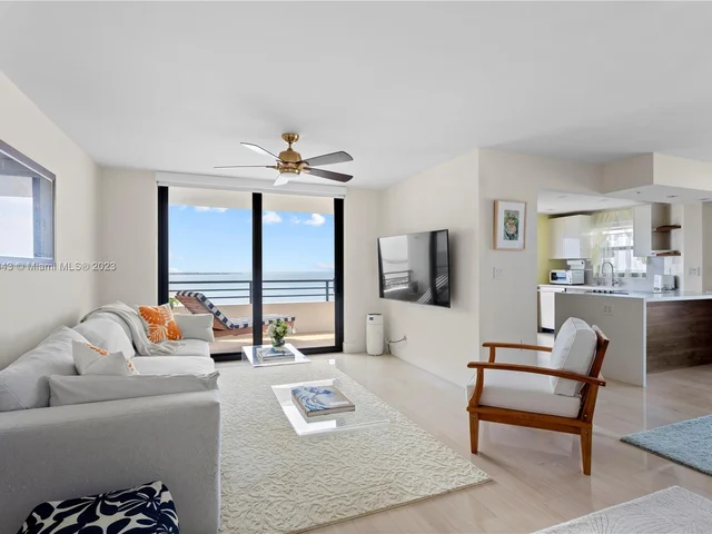 2333 Brickell Ave # 102, Miami FL 33129