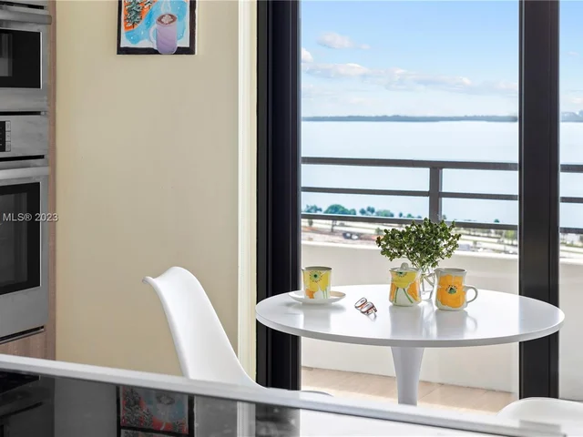 2333 Brickell Ave # 102, Miami FL 33129