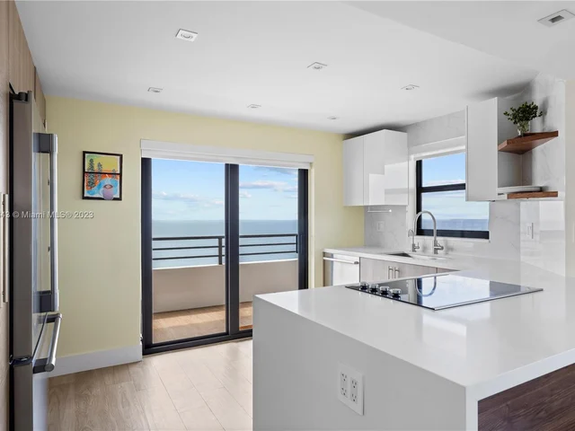 2333 Brickell Ave # 102, Miami FL 33129