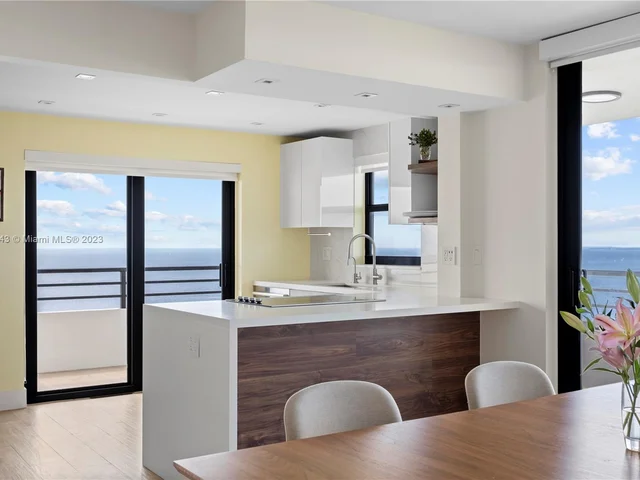 2333 Brickell Ave # 102, Miami FL 33129