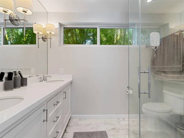 12725 SW 82nd Ave, Pinecrest FL 33156