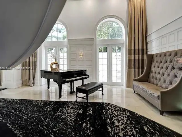 5225 Collins Ave # 610, Miami Beach FL 33140