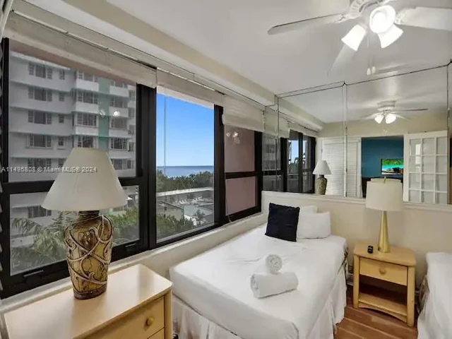 5225 Collins Ave # 610, Miami Beach FL 33140