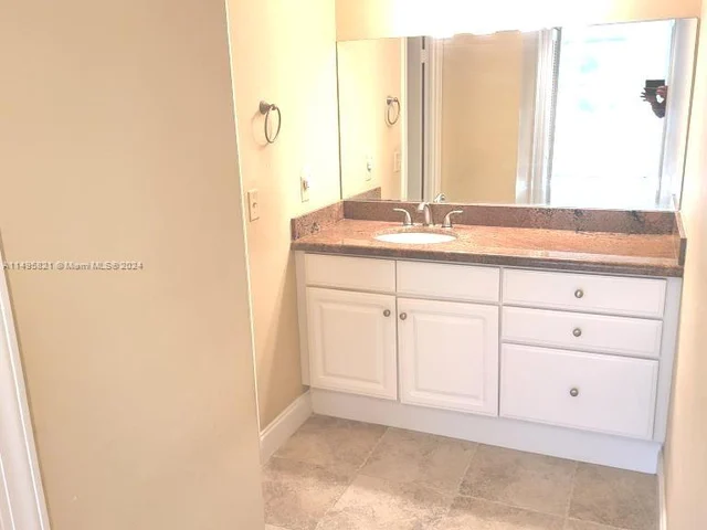 1147 Hillsboro Mile # 208, Hillsboro Beach FL 33062