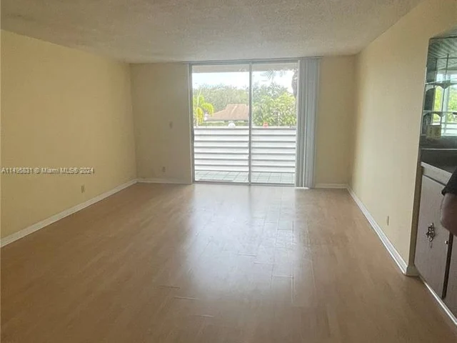 408 NW 68th Ave # 205, Plantation FL 33317