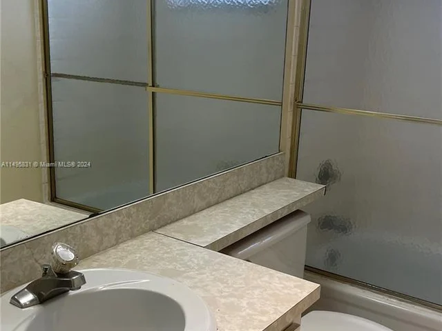 408 NW 68th Ave # 205, Plantation FL 33317