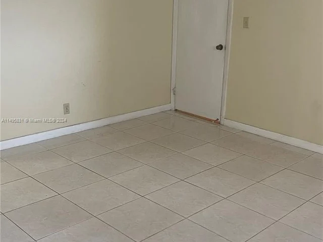 408 NW 68th Ave # 205, Plantation FL 33317