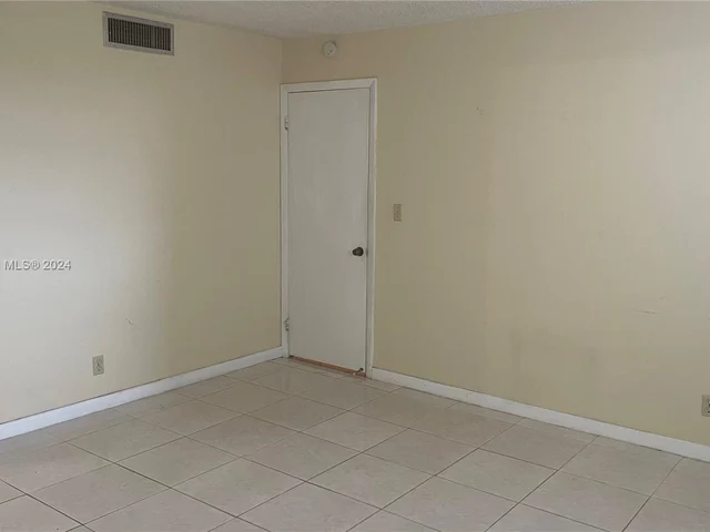 408 NW 68th Ave # 205, Plantation FL 33317